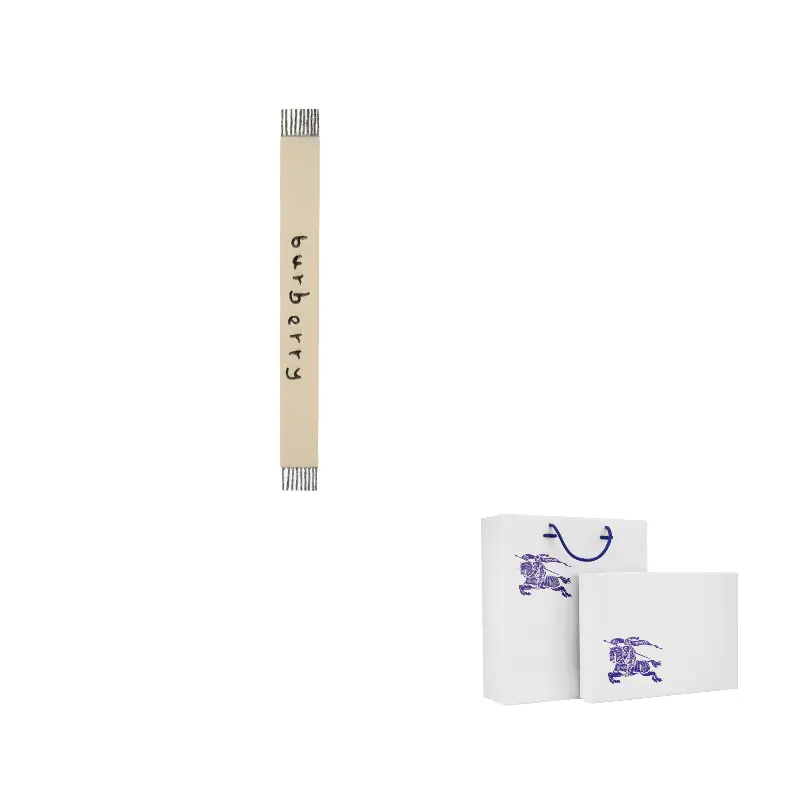 Burberry Полиамидный вязаный шарф унисекс белый, White
Burberry Полиамидный вязаный шарф унисекс белый, White