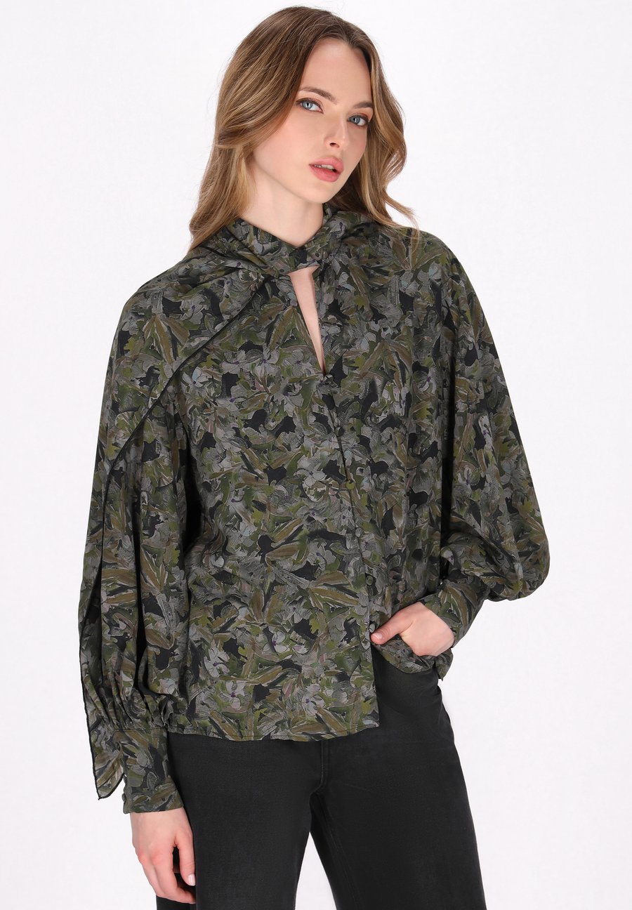 Блуза DreiMaster Button-down blouse, Black Flower/Black
Блуза DreiMaster Button-down blouse, Black Flower/Black
