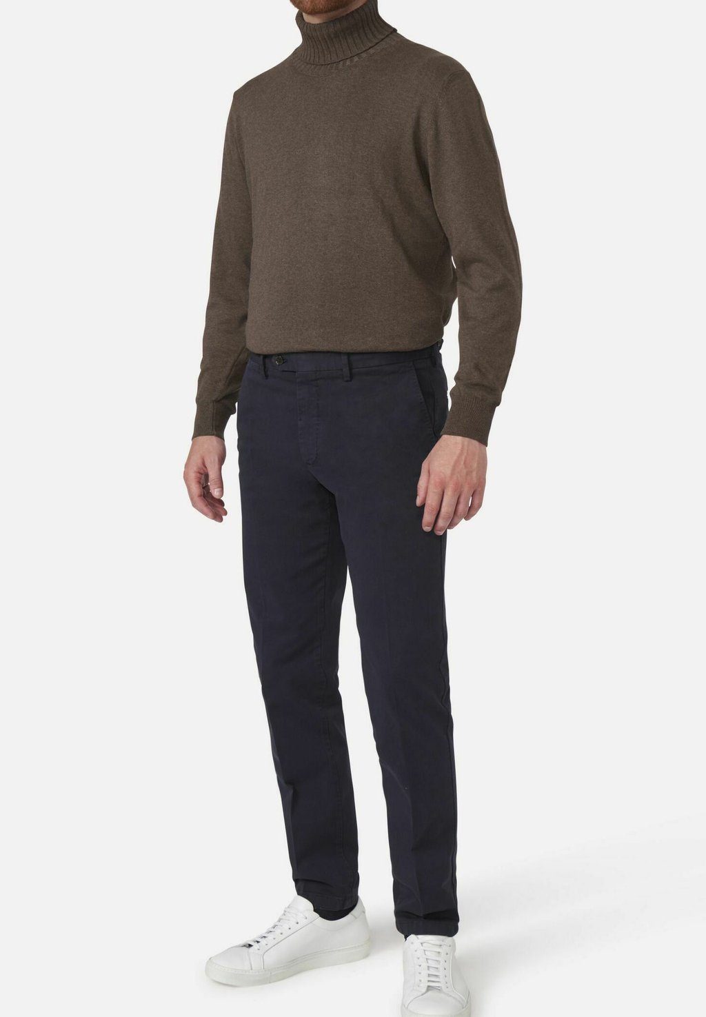 Чиносы DANWICK Oscar Jacobson, синий
Чиносы DANWICK Oscar Jacobson, синий