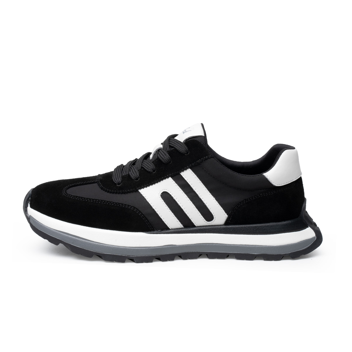 FED Повседневные туфли мужские низкие, черно-белые
FED Повседневные туфли мужские низкие, черно-белые