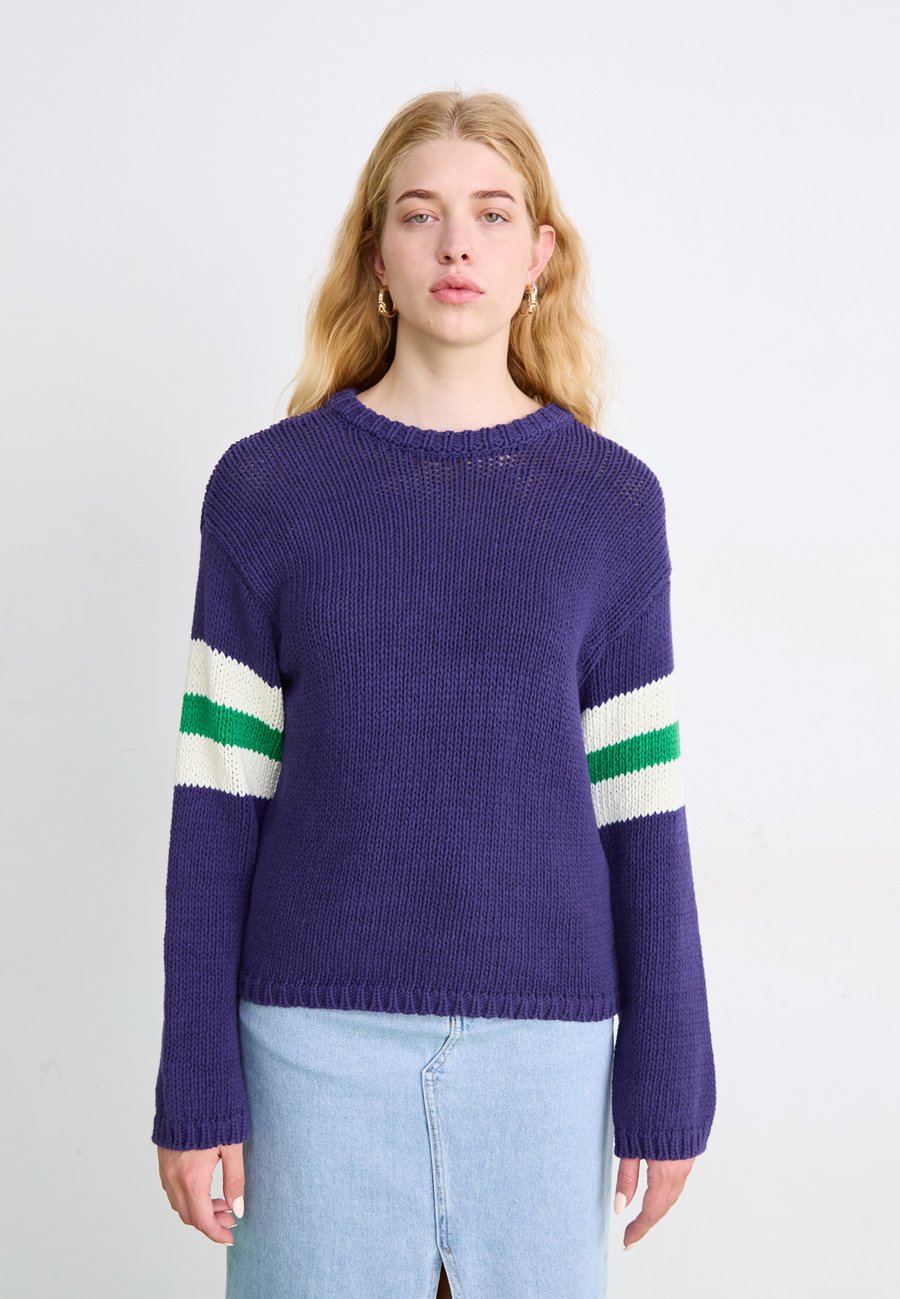 Джемпер Obey Clothing ZONE, Navy/Dark Blue
Джемпер Obey Clothing ZONE, Navy/Dark Blue