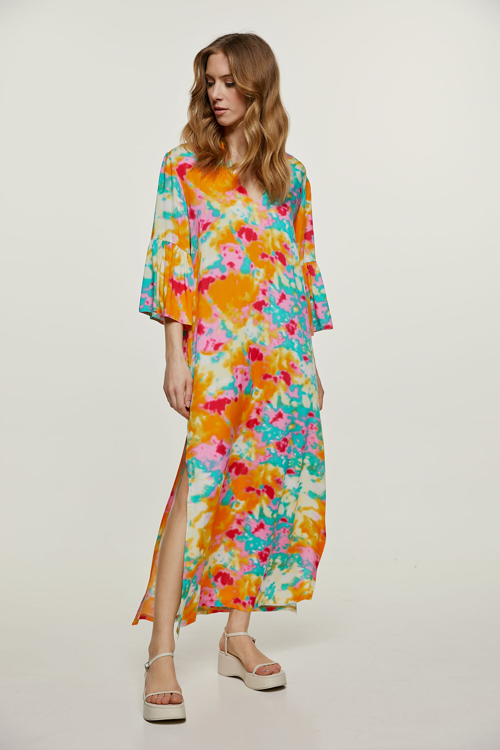 Абстрактное платье-кафтан с цветочным узором из вискозы Conquista, оранжевый
Абстрактное платье-кафтан с цветочным узором из вискозы Conquista, оранжевый