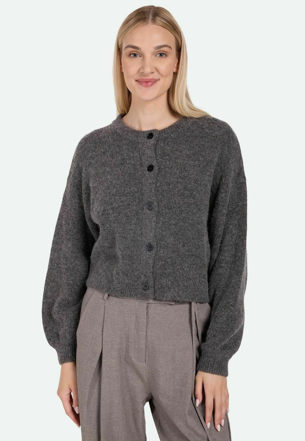 Кардиган ASSIANA Minimum, темно-серый
Кардиган ASSIANA Minimum, темно-серый