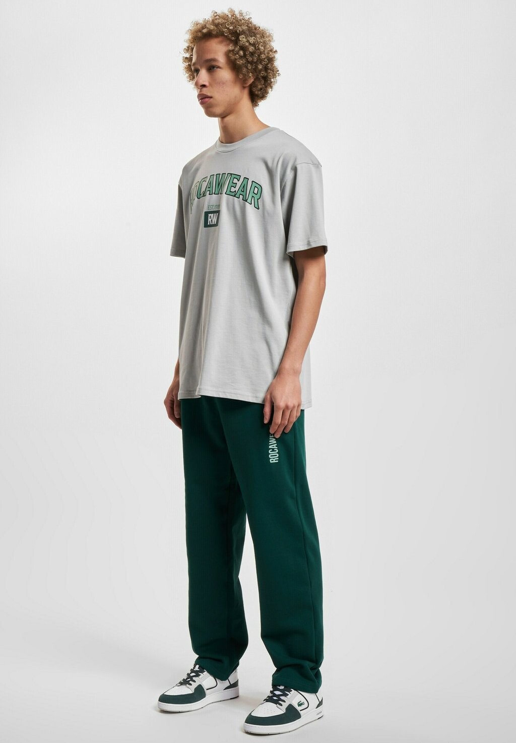 Футболки с принтом UNISEX HEAVY Rocawear, серый
Футболки с принтом UNISEX HEAVY Rocawear, серый