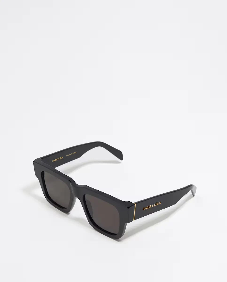 Женские солнцезащитные очки от RSF Mega Bimba y Lola, чёрный
Женские солнцезащитные очки от RSF Mega Bimba y Lola, чёрный