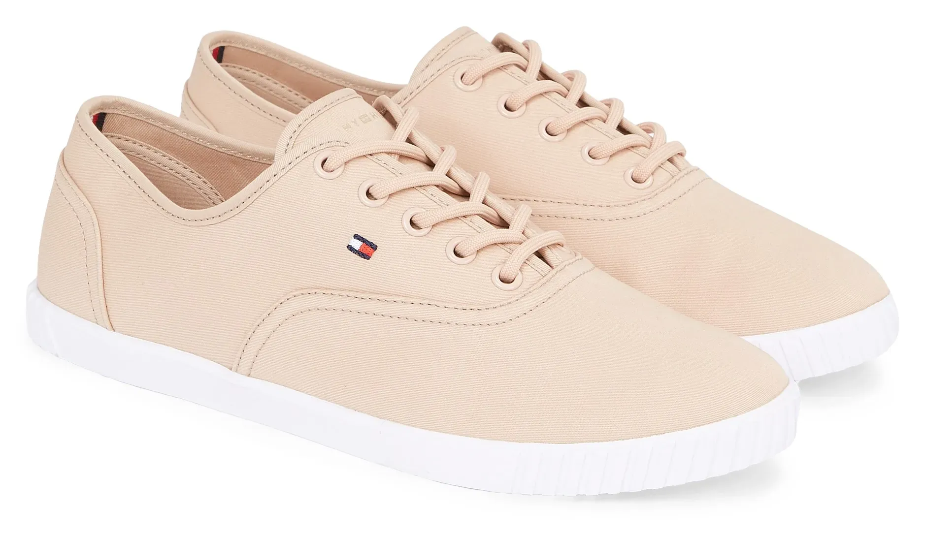 Кроссовки Tommy Hilfiger "CANVAS LACE UP SNEAKER", узкой формы, повседневная обувь, полуботинки, туфли на шнуровке, бежевый
Кроссовки Tommy Hilfiger "CANVAS LACE UP SNEAKER", узкой формы, повседневная обувь, полуботинки, туфли на шнуровке, бежевый
