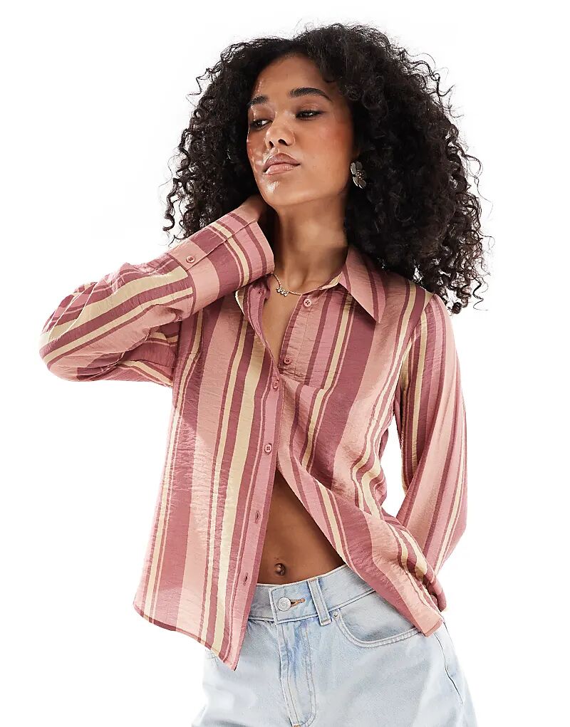 Рубашка с длинными рукавами и розовыми полосками от ASOS DESIGN
Рубашка с длинными рукавами и розовыми полосками от ASOS DESIGN
