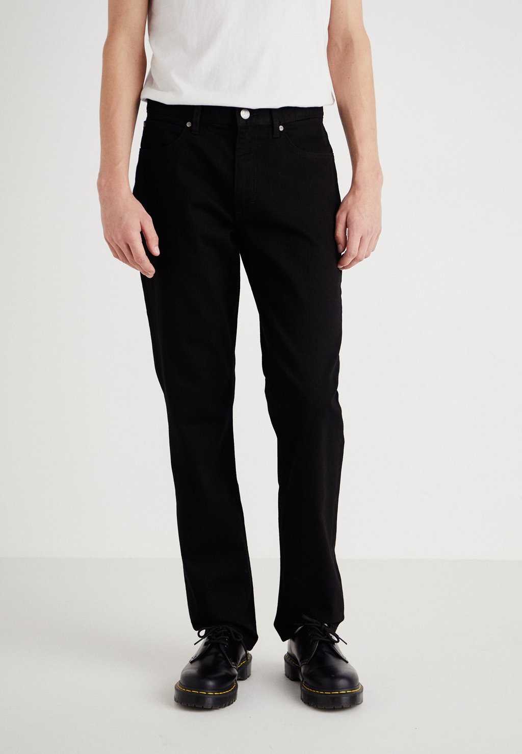 Джинсы Lee, черный деним
Джинсы Lee, черный деним