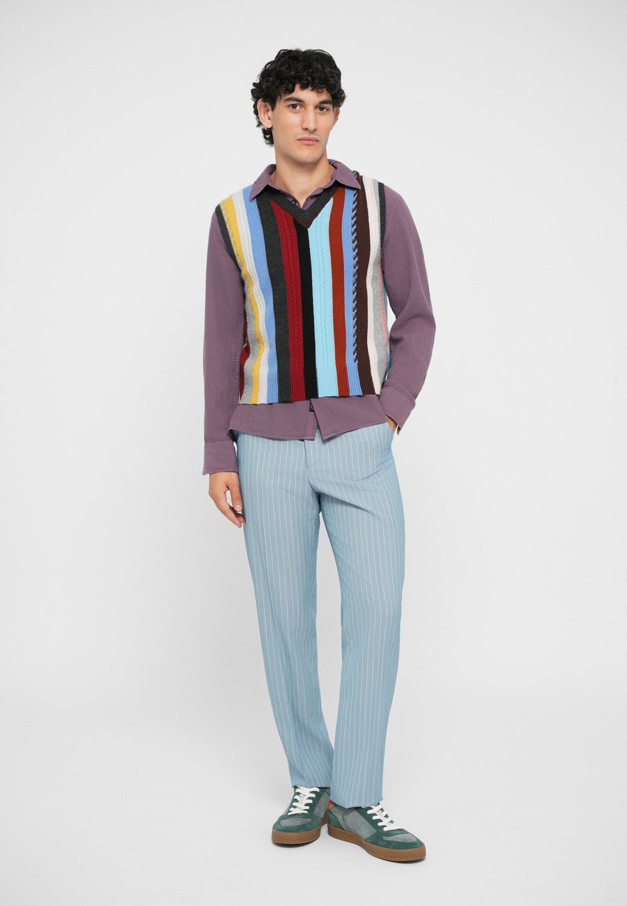 Джемпер Paul Smith TANK UNISEX, Multi-Coloured
Джемпер Paul Smith TANK UNISEX, Multi-Coloured