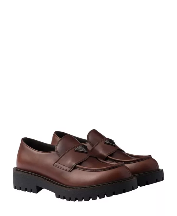 Мужские лоферы из матовой кожи Prada, коричневый
Мужские лоферы из матовой кожи Prada, коричневый