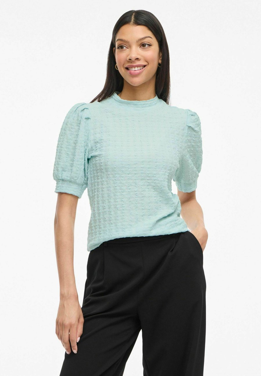 Блуза VILA MIT KURZEN ÄRMELN VIRIK STEHKRAGEN, Kentucky Blue/Blue
Блуза VILA MIT KURZEN ÄRMELN VIRIK STEHKRAGEN, Kentucky Blue/Blue