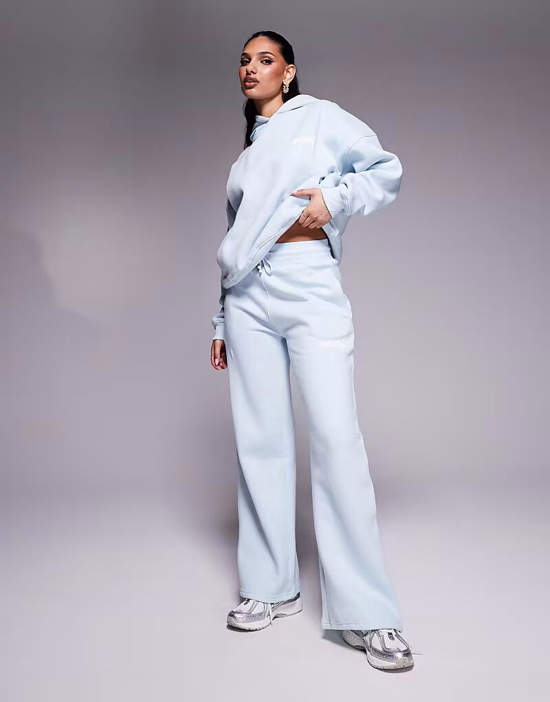 Мятные джоггеры широкого кроя с глубоким поясом и логотипом Kaiia
Мятные джоггеры широкого кроя с глубоким поясом и логотипом Kaiia