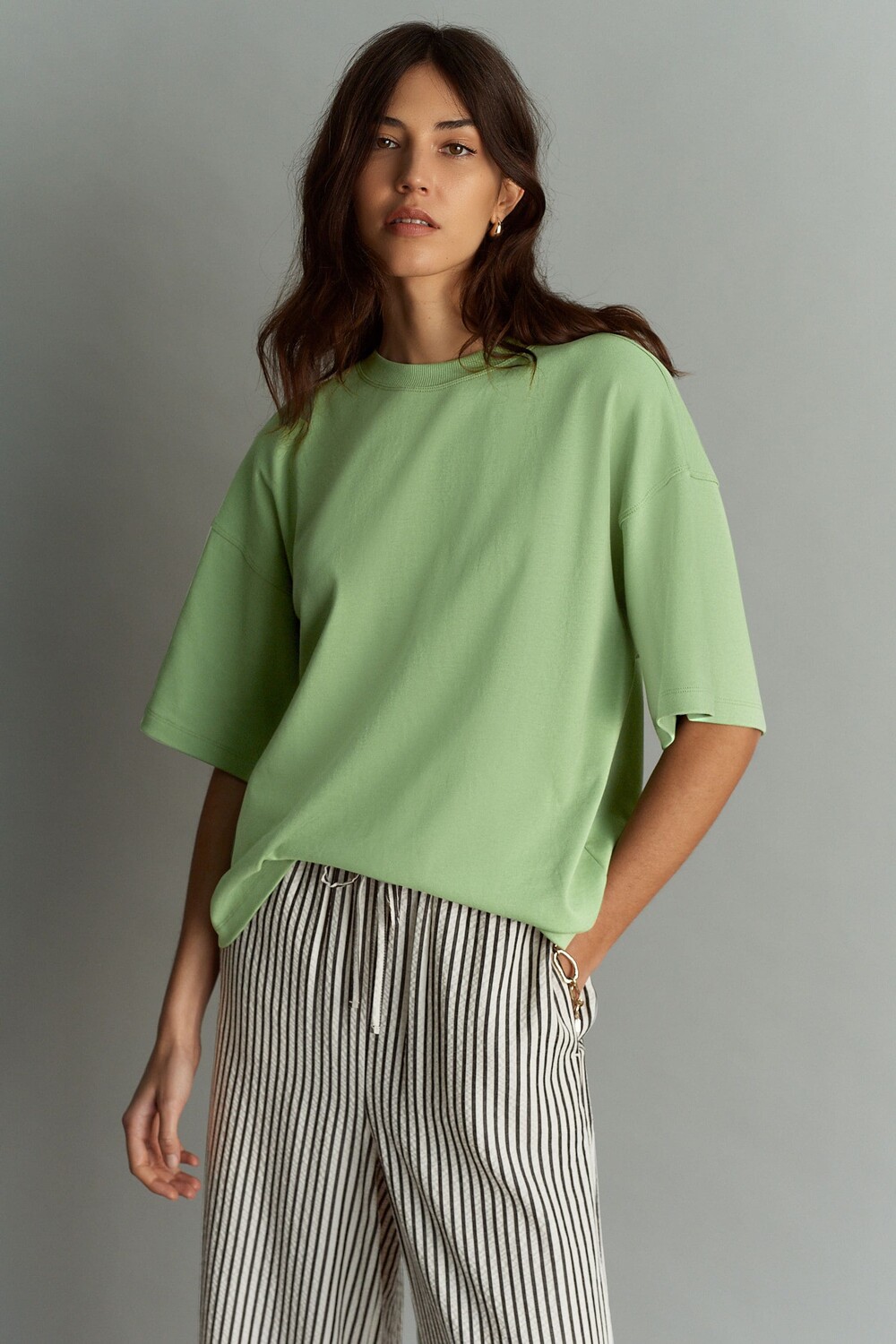 Свободная плотная футболка из 100% хлопка с круглым вырезом Next, зеленый
Свободная плотная футболка из 100% хлопка с круглым вырезом Next, зеленый