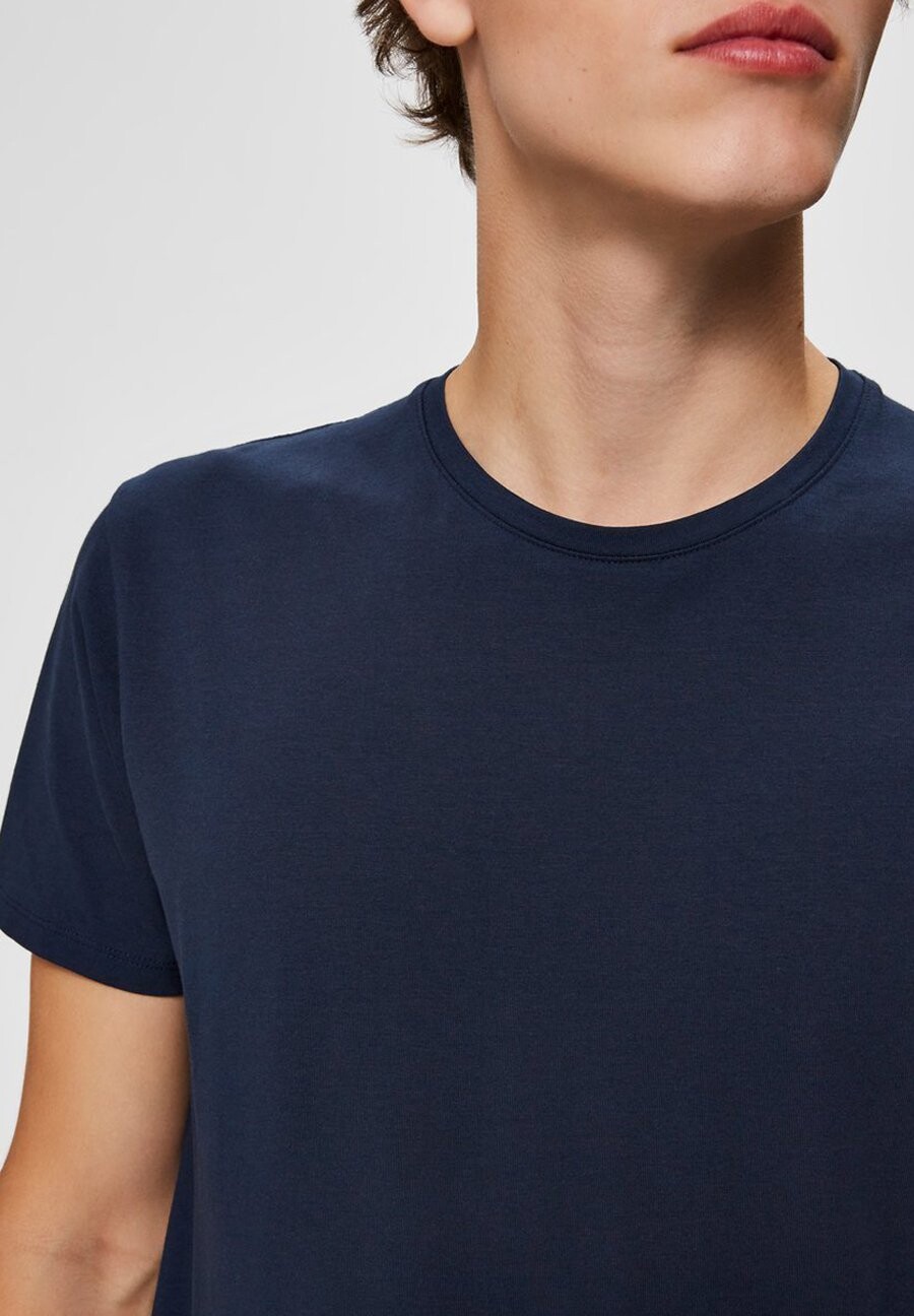 Базовая футболка Selected, темно-синий
Базовая футболка Selected, темно-синий