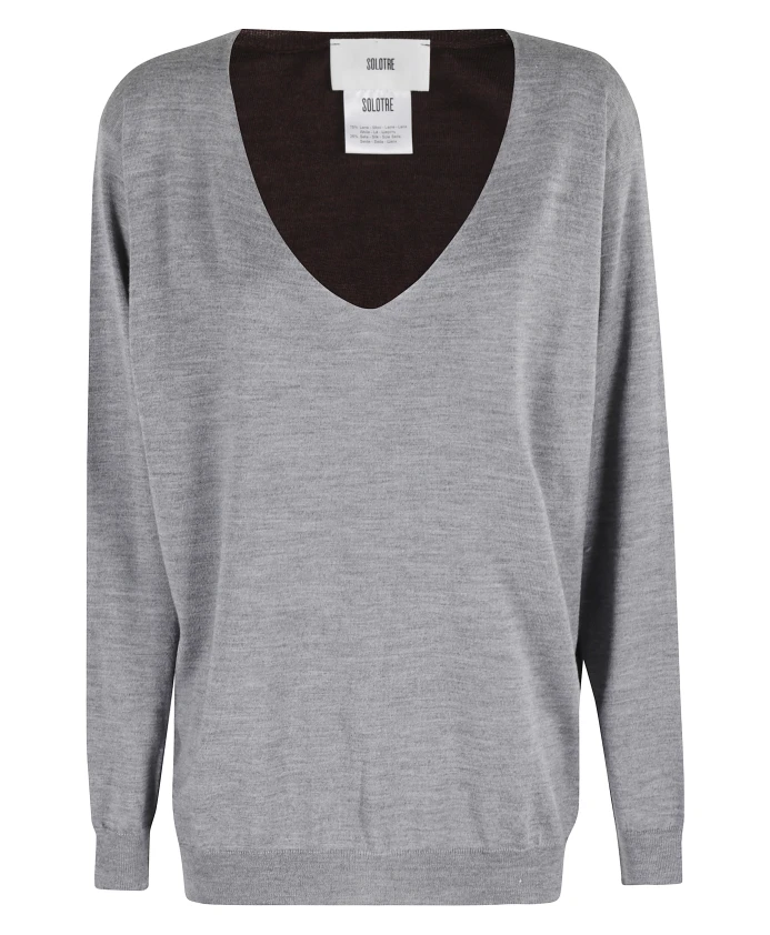 Пуловер с V-образным вырезом, антрацитового цвета. Solotre, серый
Пуловер с V-образным вырезом, антрацитового цвета. Solotre, серый