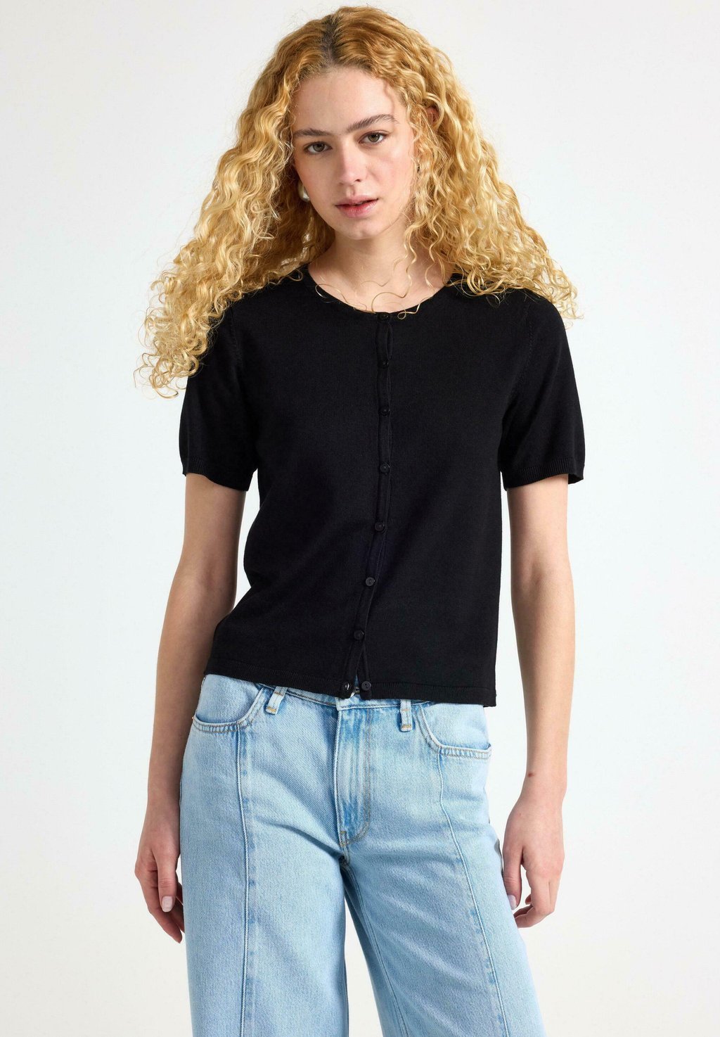 Кардиган FINE Lindex, черный
Кардиган FINE Lindex, черный