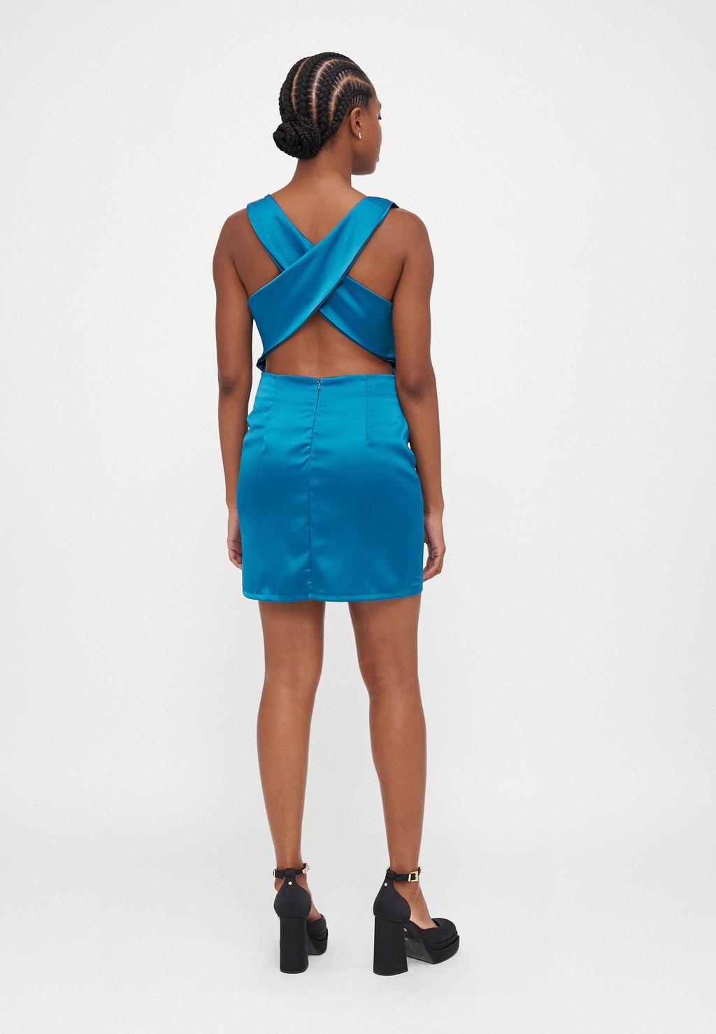 Коктейльное платье / Вечернее платье AUTUMN WEDDING SASHA BACK CROSS MINI WAL G PETITE, бирюзовый
Коктейльное платье / Вечернее платье AUTUMN WEDDING SASHA BACK CROSS MINI WAL G PETITE, бирюзовый