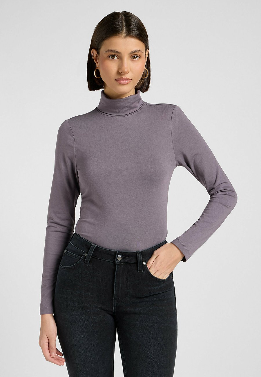 Топ Lee TURTLE NECK FOR SLIM FIT, Dusty Purple/Dark Purple
Топ Lee TURTLE NECK FOR SLIM FIT, Dusty Purple/Dark Purple