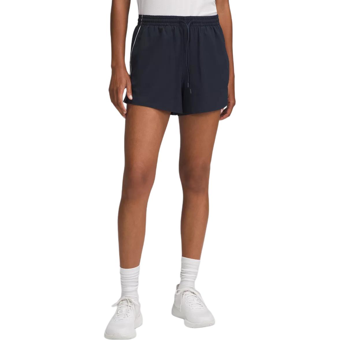 Легкие повседневные шорты Women's Lululemon, true navy/белый/marine синий/белый
Легкие повседневные шорты Women's Lululemon, true navy/белый/marine синий/белый