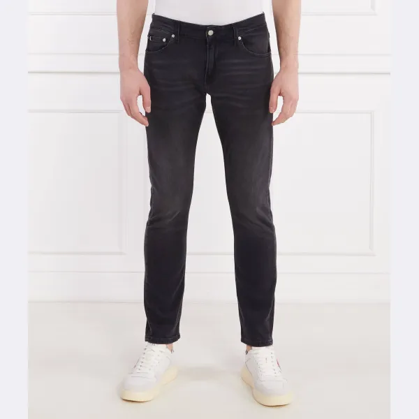 Джинсы узкого кроя Calvin Klein, черный
Джинсы узкого кроя Calvin Klein, черный