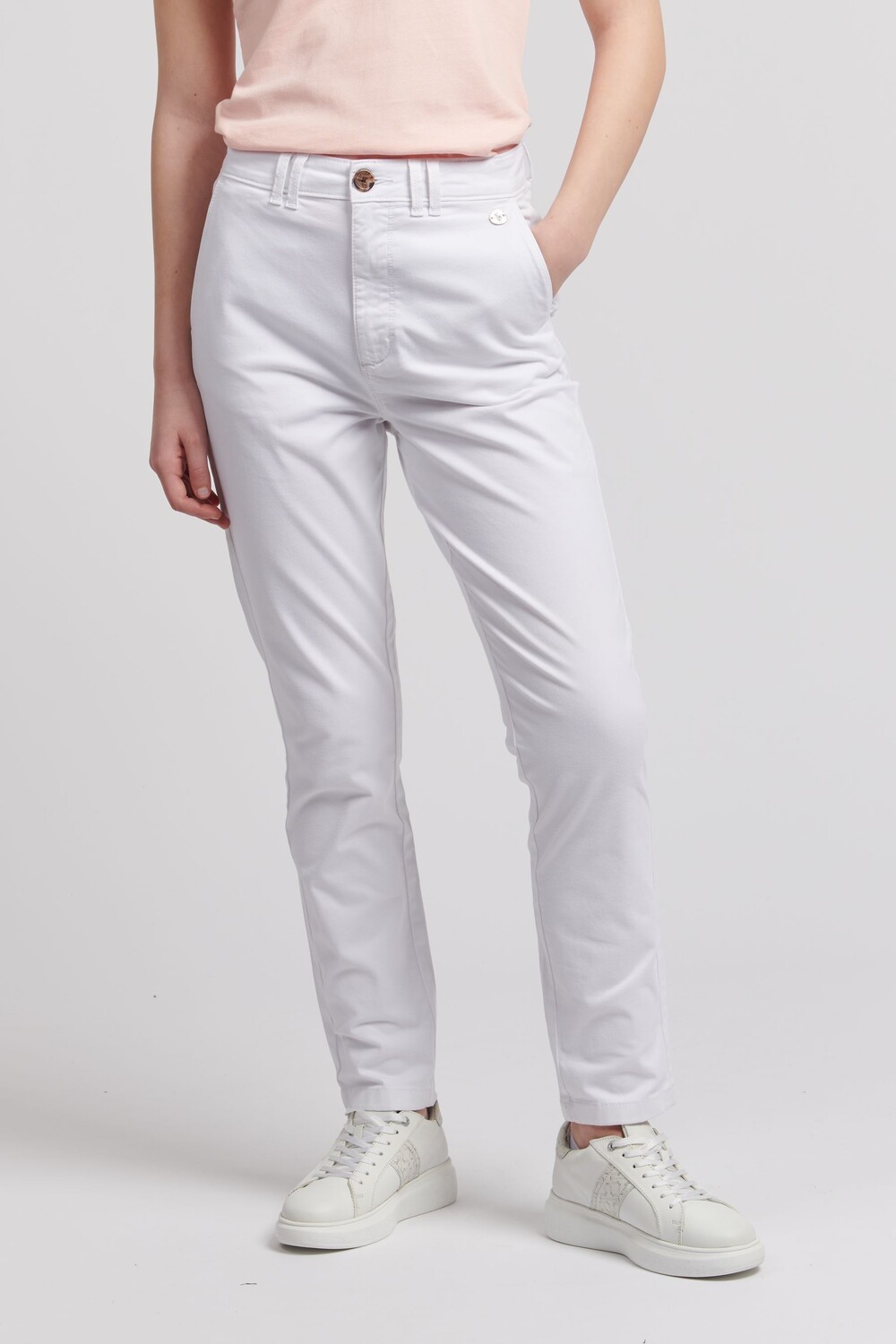 Женские классические брюки чинос U.S. Polo Assn, белый 
Женские классические брюки чинос U.S. Polo Assn, белый