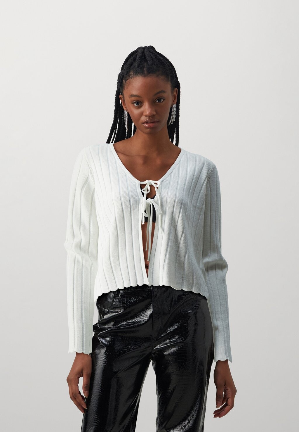 Кардиган PCFELIA TIE CARDIGAN Pieces, цвет cloud dancer
Кардиган PCFELIA TIE CARDIGAN Pieces, цвет cloud dancer