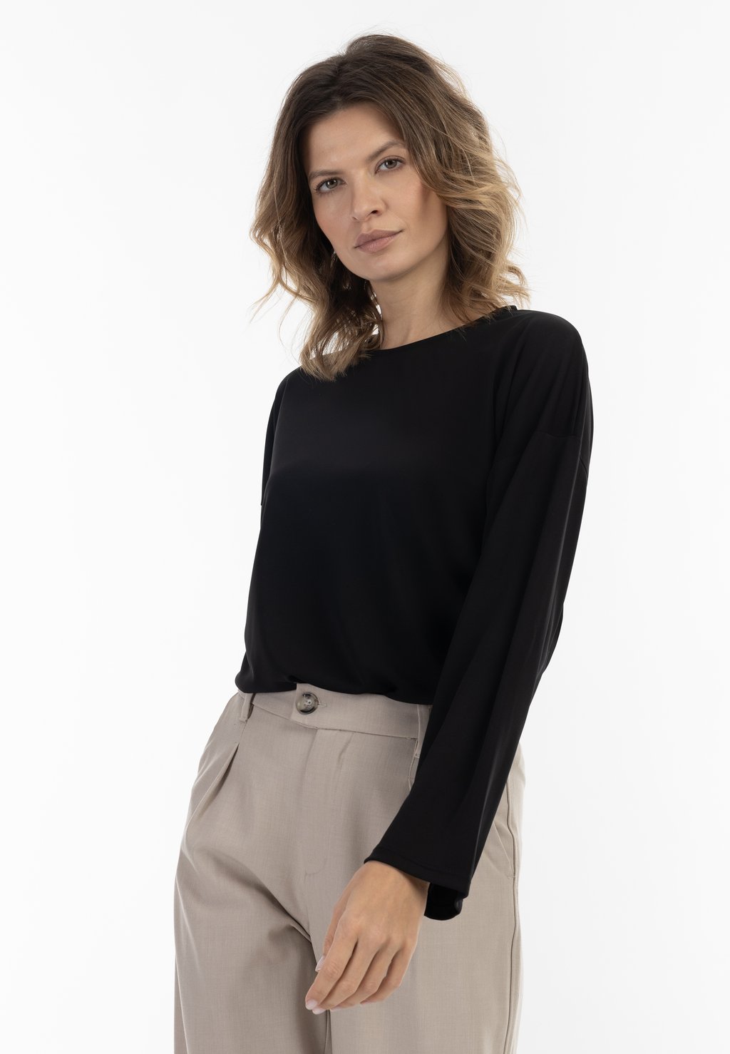 Рубашка с длинными рукавами LANGARM usha, черный
Рубашка с длинными рукавами LANGARM usha, черный