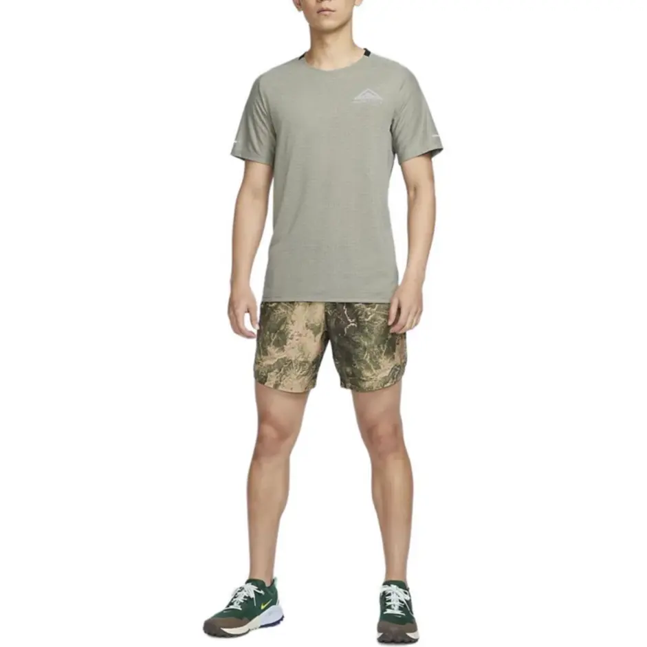 Повседневные шорты мужские средние оливково-зеленые/черные Nike, оливково-зеленый/черный
Повседневные шорты мужские средние оливково-зеленые/черные Nike, оливково-зеленый/черный