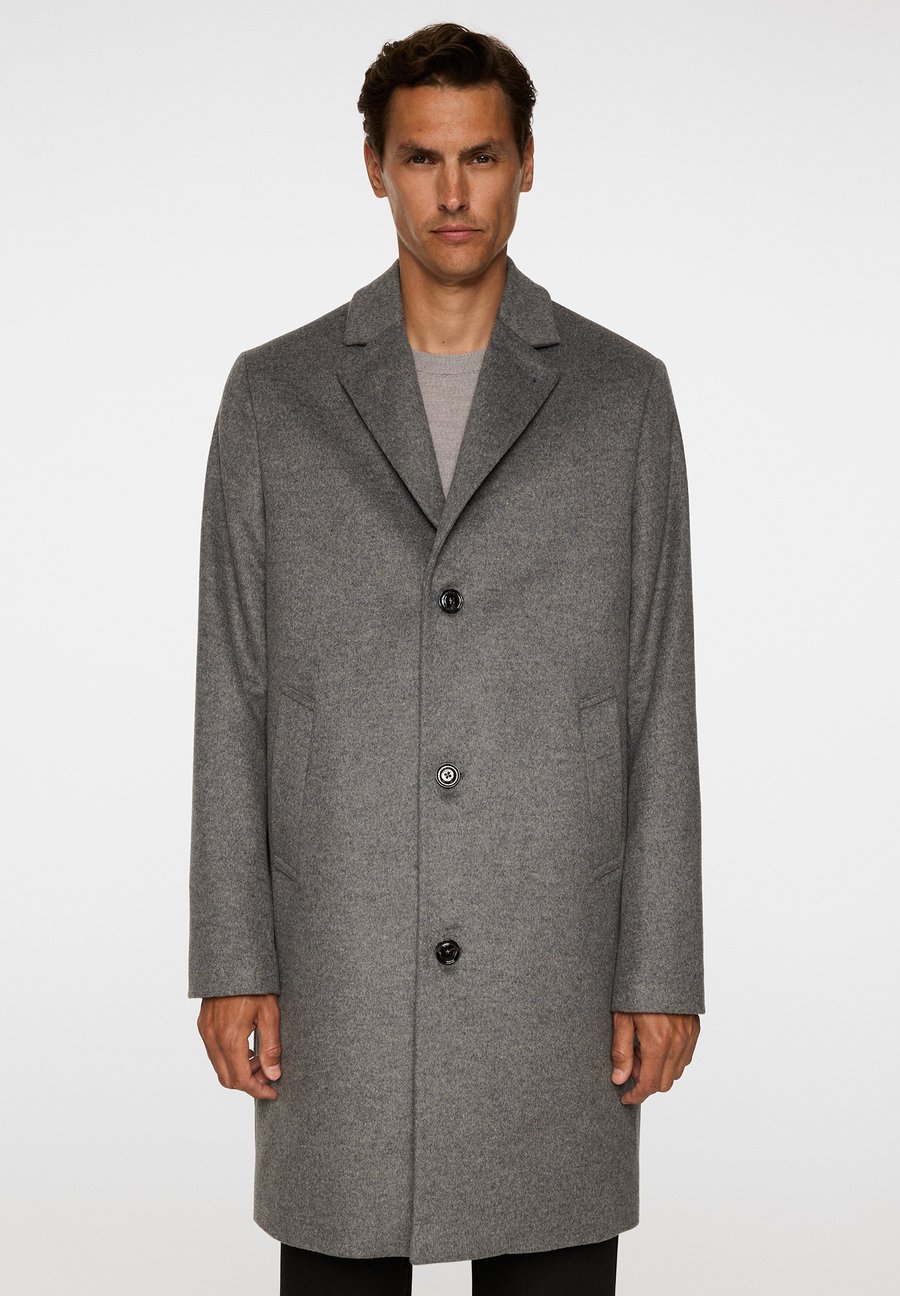 Пальто J.LINDEBERG AUGUST MELTON, Dark Grey Melange/Dark Grey
Пальто J.LINDEBERG AUGUST MELTON, Dark Grey Melange/Dark Grey