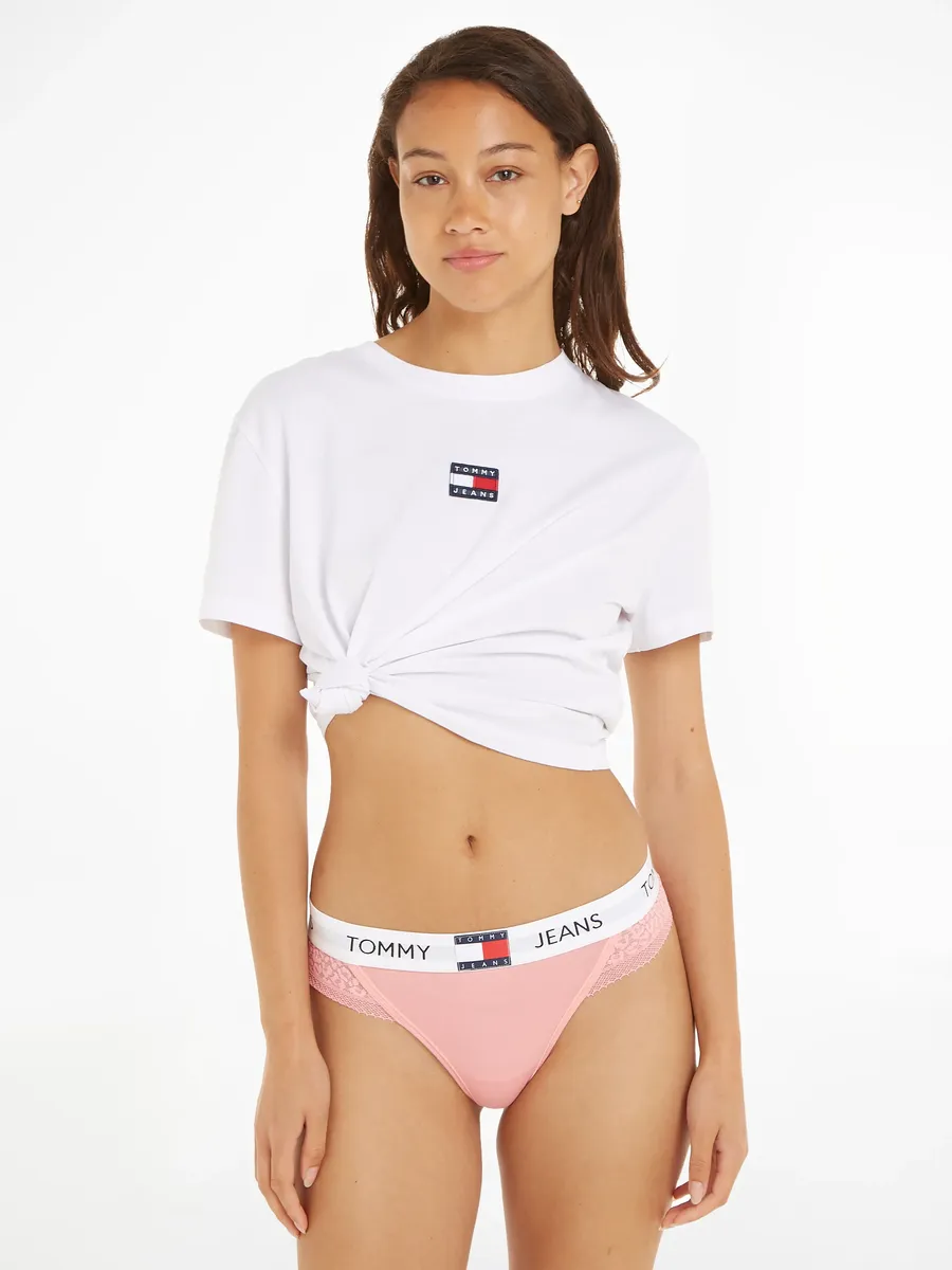 Tommy Hilfiger Underwear Трусики "THONG", с кружевом и эластичным поясом с логотипом Tommy Hilfiger, розовый
Tommy Hilfiger Underwear Трусики "THONG", с кружевом и эластичным поясом с логотипом Tommy Hilfiger, розовый