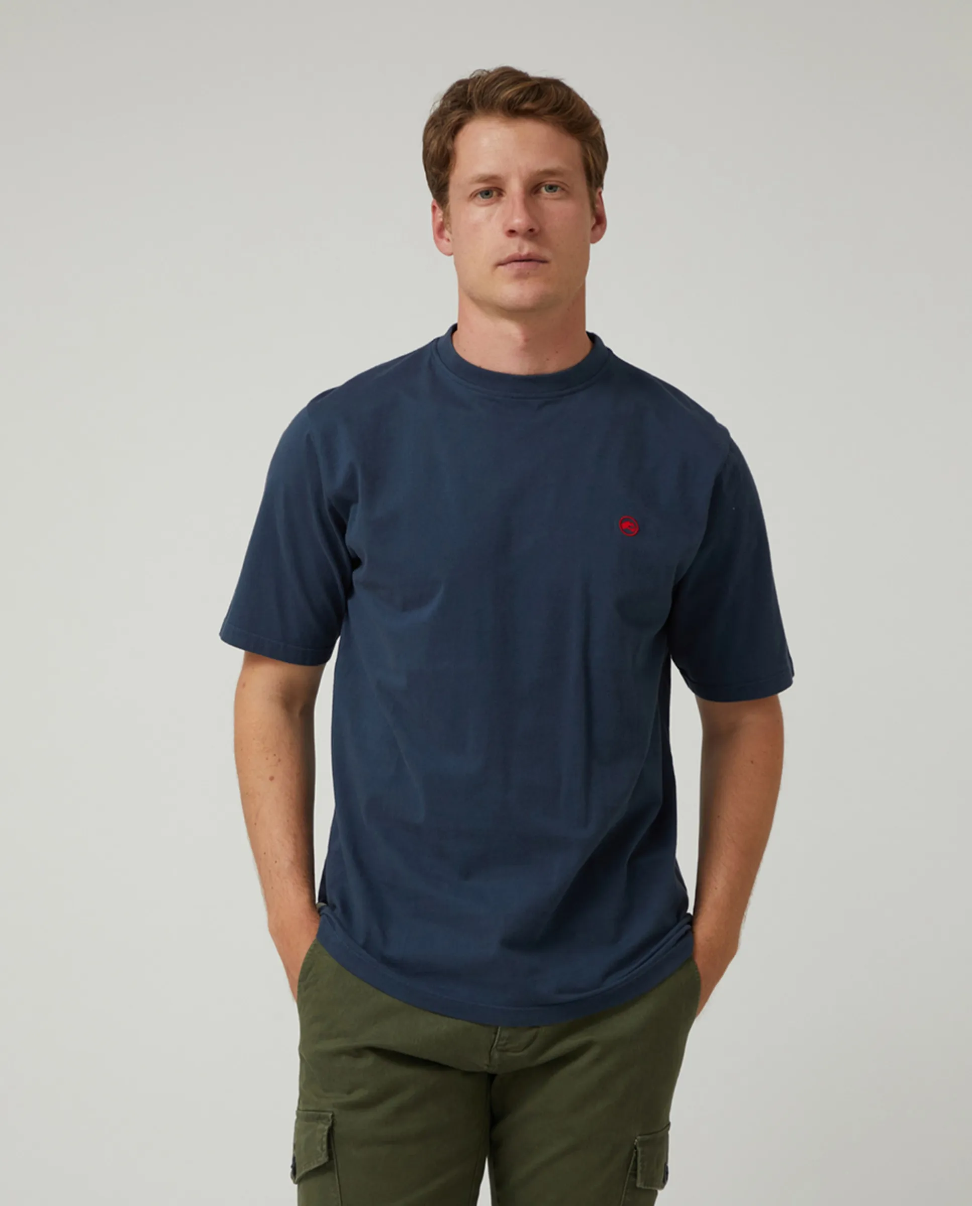 Мужская футболка с коротким рукавом и боковым логотипом Altonadock, синий
Мужская футболка с коротким рукавом и боковым логотипом Altonadock, синий