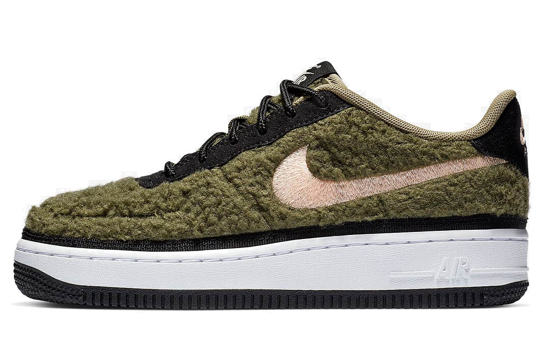 Air Force 1 Low Shearling GS Nike
Air Force 1 Low Shearling GS Nike
