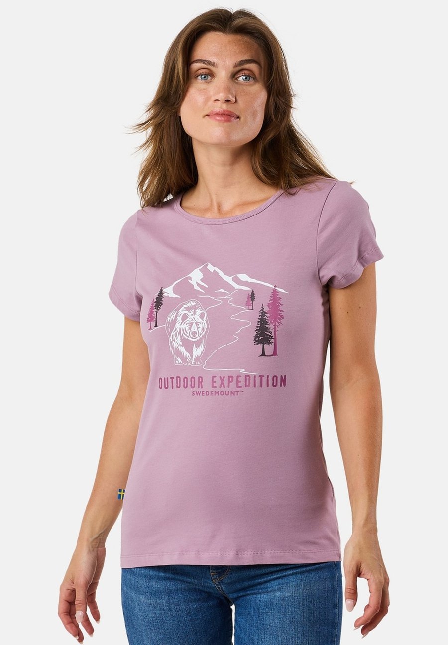 Футболка Swedemount FOREST, Pale Mauve Bear/Mottled Lilac, Зеленый, Футболка Swedemount FOREST, Pale Mauve Bear/Mottled Lilac
Футболка Swedemount FOREST, Pale Mauve Bear/Mottled Lilac, Зеленый, Футболка Swedemount FOREST, Pale Mauve Bear/Mottled Lilac