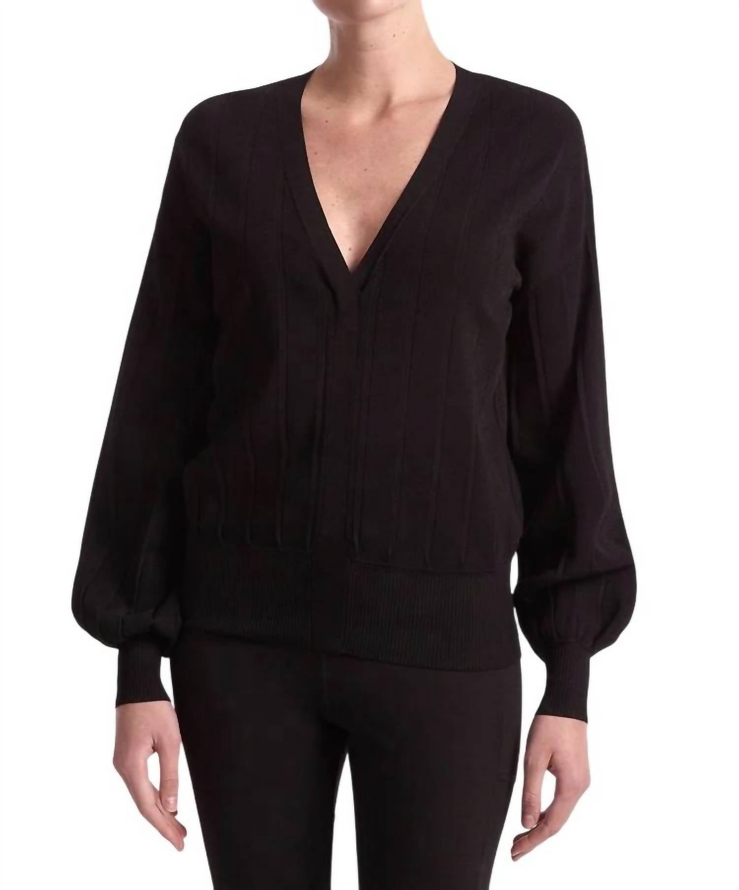 Свитер Bravery черного цвета Capsule 121
Свитер Bravery черного цвета Capsule 121