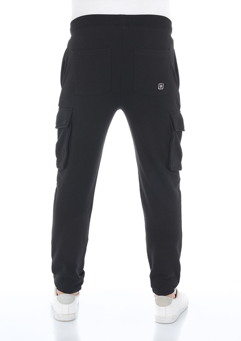 Спортивные брюки riverso RIVLars slim, черный
Спортивные брюки riverso RIVLars slim, черный