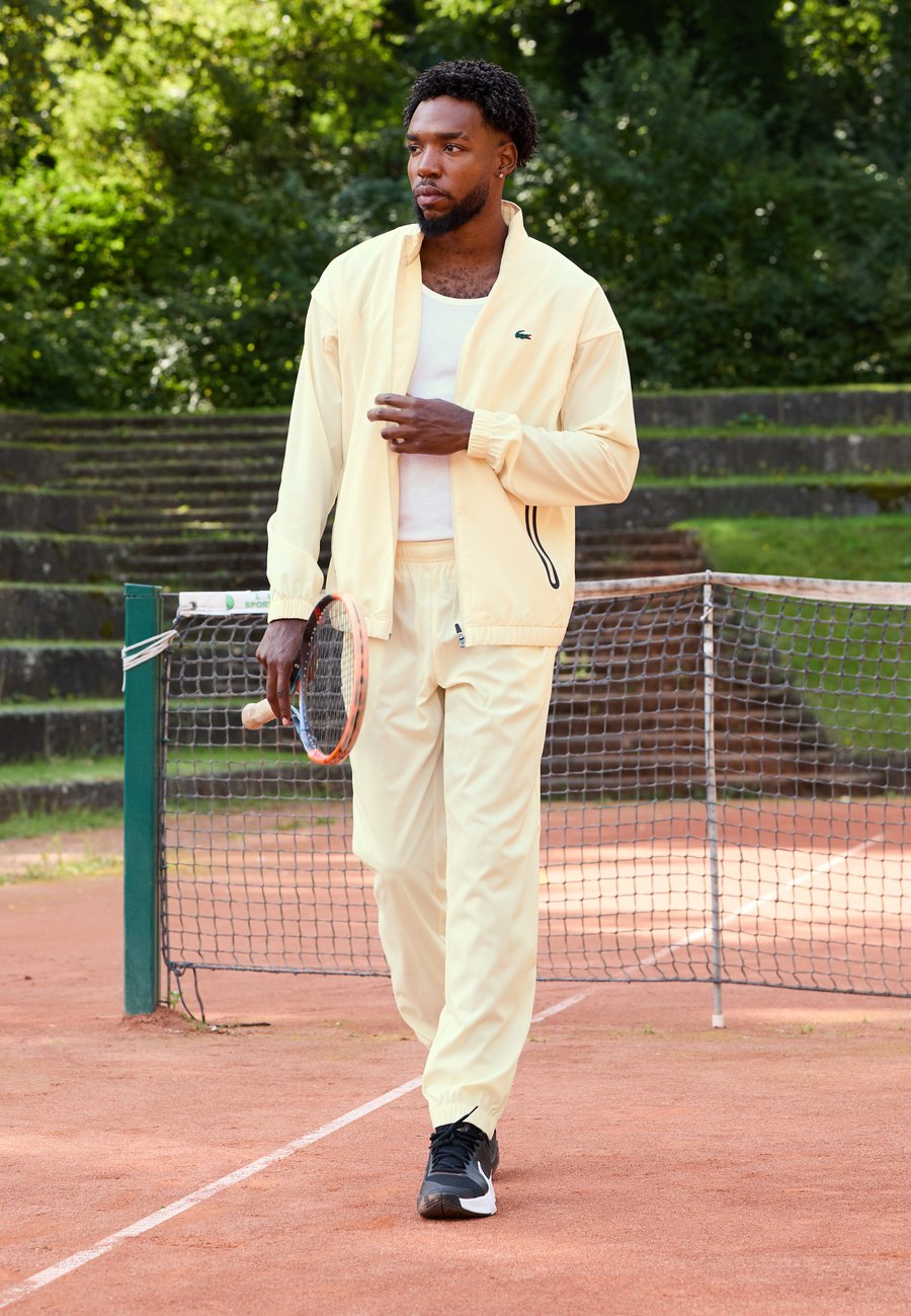 Спортивный костюм Lacoste Sport TRACKSUIT TOUR SET, Lapland/Off-White
Спортивный костюм Lacoste Sport TRACKSUIT TOUR SET, Lapland/Off-White