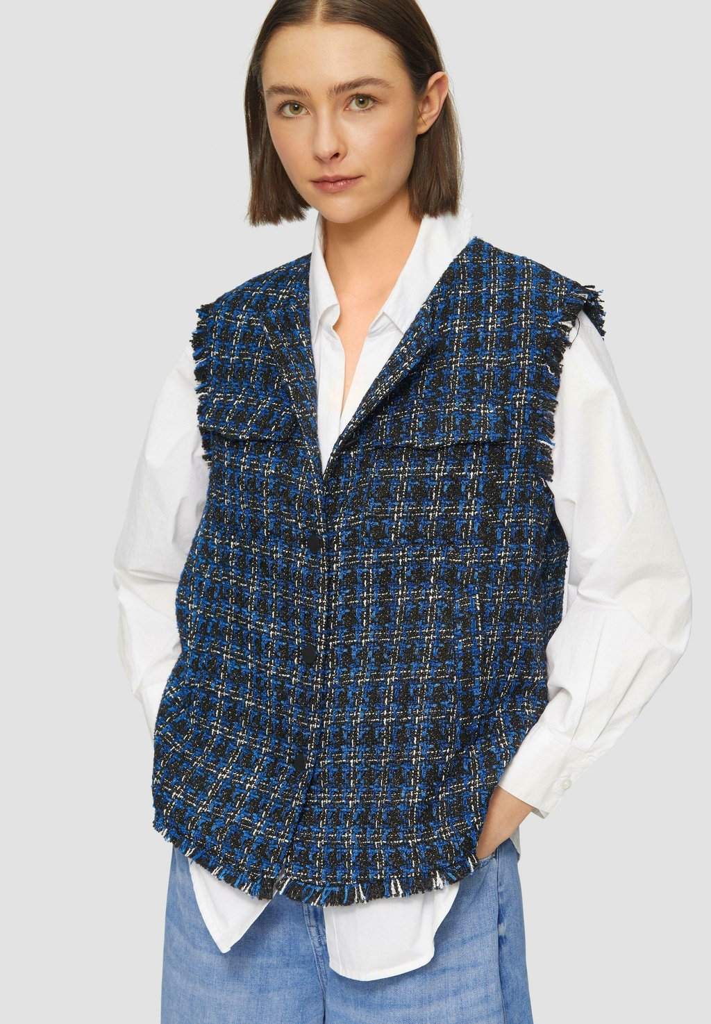 Жилет BOUCLÉ MET FRANJES EN BORSTZAKKEN s.Oliver, темно-синий
Жилет BOUCLÉ MET FRANJES EN BORSTZAKKEN s.Oliver, темно-синий