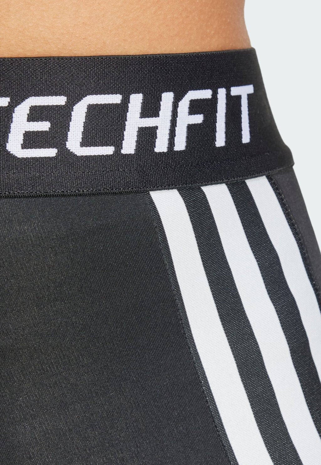 Трусики TECHFIT COMPRESSION 3-STRIPES SHORT adidas, черный
Трусики TECHFIT COMPRESSION 3-STRIPES SHORT adidas, черный