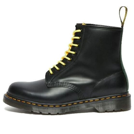 Мужские ботинки Dr. Martens 1460 из гладкой кожи с контрастной шнуровкой, черный
Мужские ботинки Dr. Martens 1460 из гладкой кожи с контрастной шнуровкой, черный