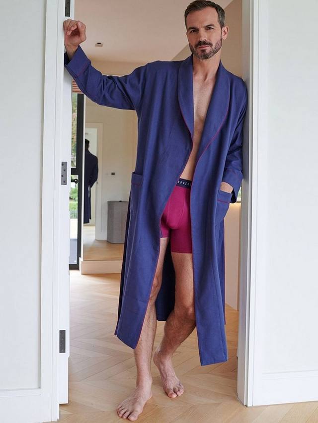 Халат из хлопка саржевого переплетения с эффектом браширования British Boxers, Alton
Халат из хлопка саржевого переплетения с эффектом браширования British Boxers, Alton