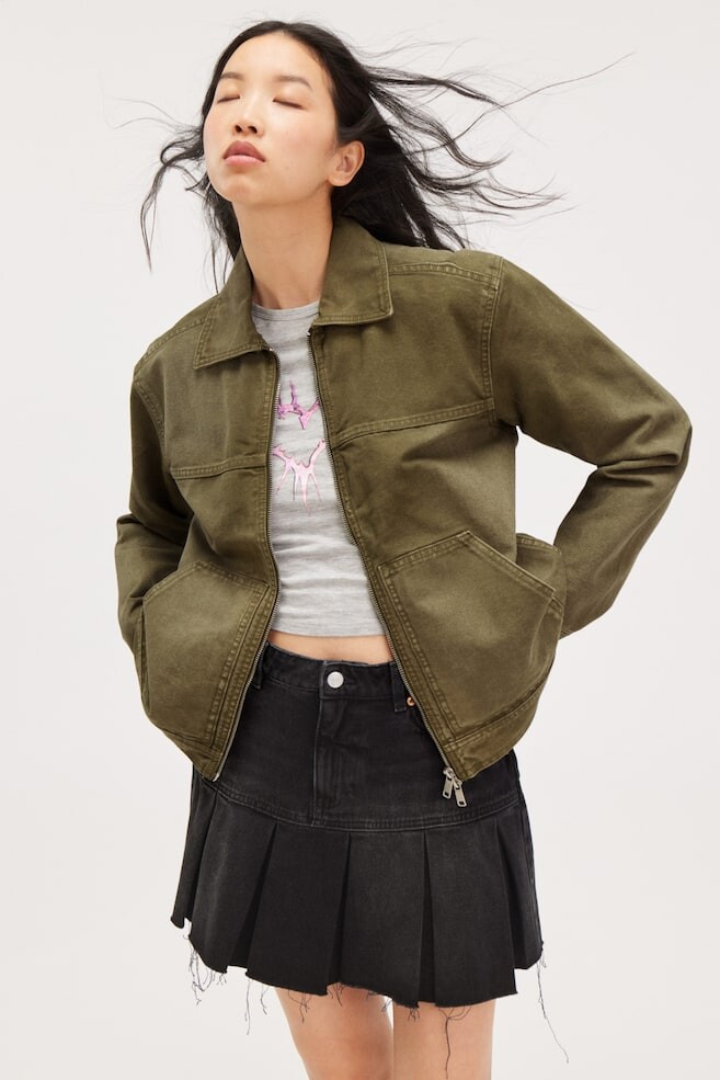 Оксфордская куртка с двусторонней молнией Monki, зеленый 
Оксфордская куртка с двусторонней молнией Monki, зеленый