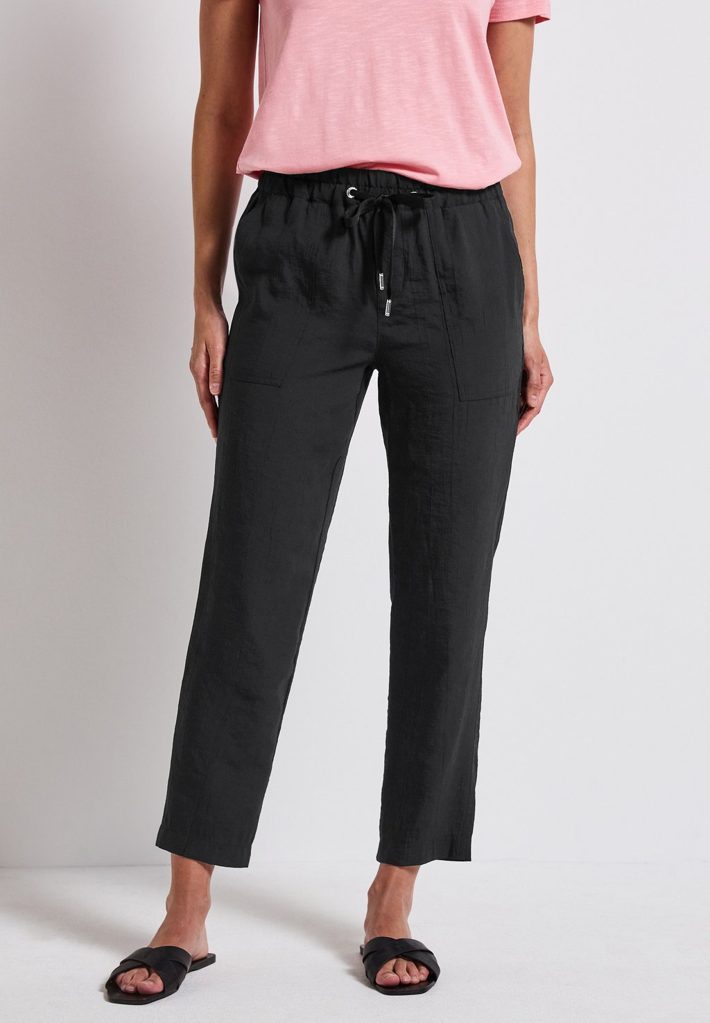 Брюки STRUKTUR Street One, черный
Брюки STRUKTUR Street One, черный