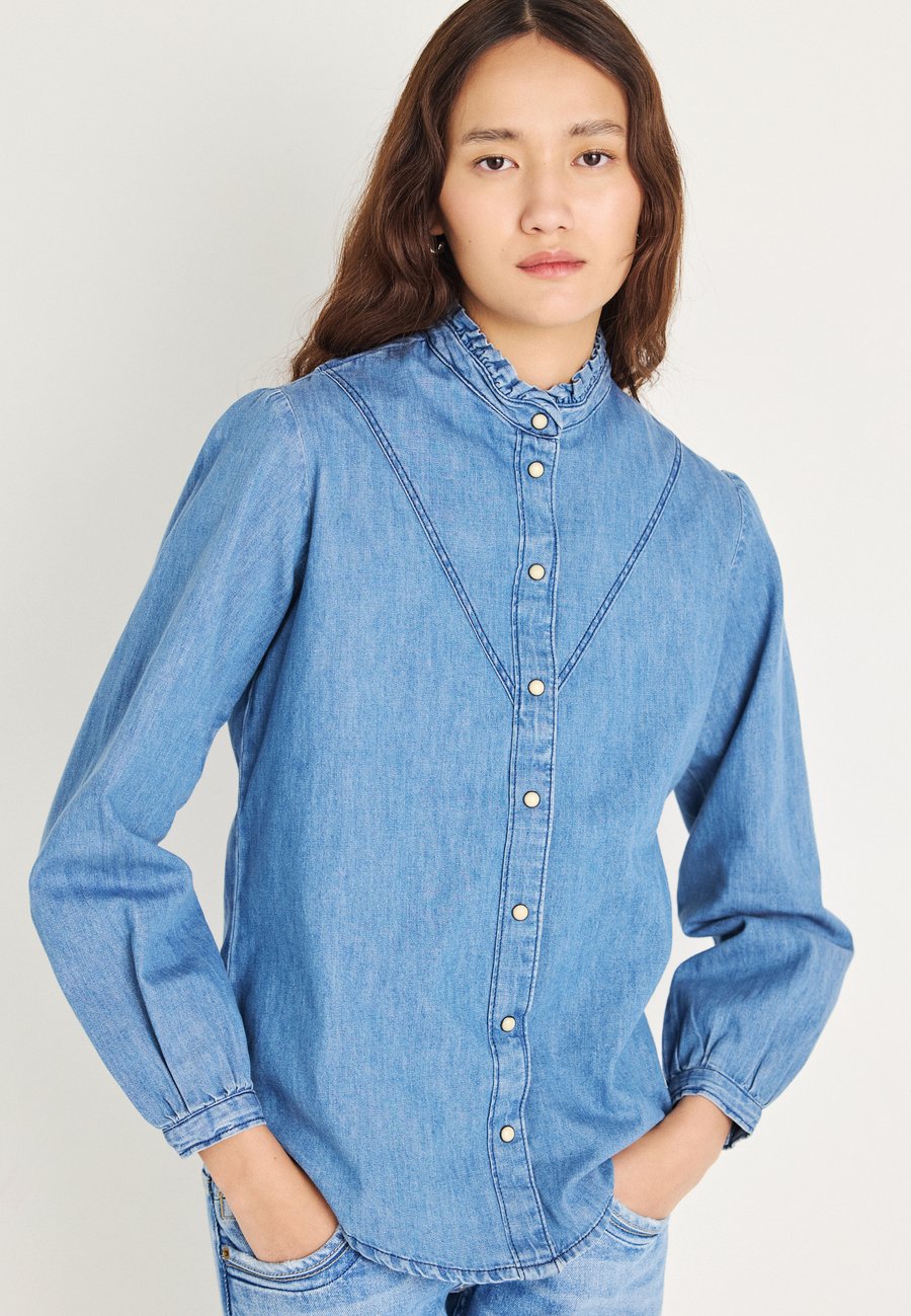 Блуза Pepe Jeans REGULAR BLOUSE, Denim/Blue Denim
Блуза Pepe Jeans REGULAR BLOUSE, Denim/Blue Denim