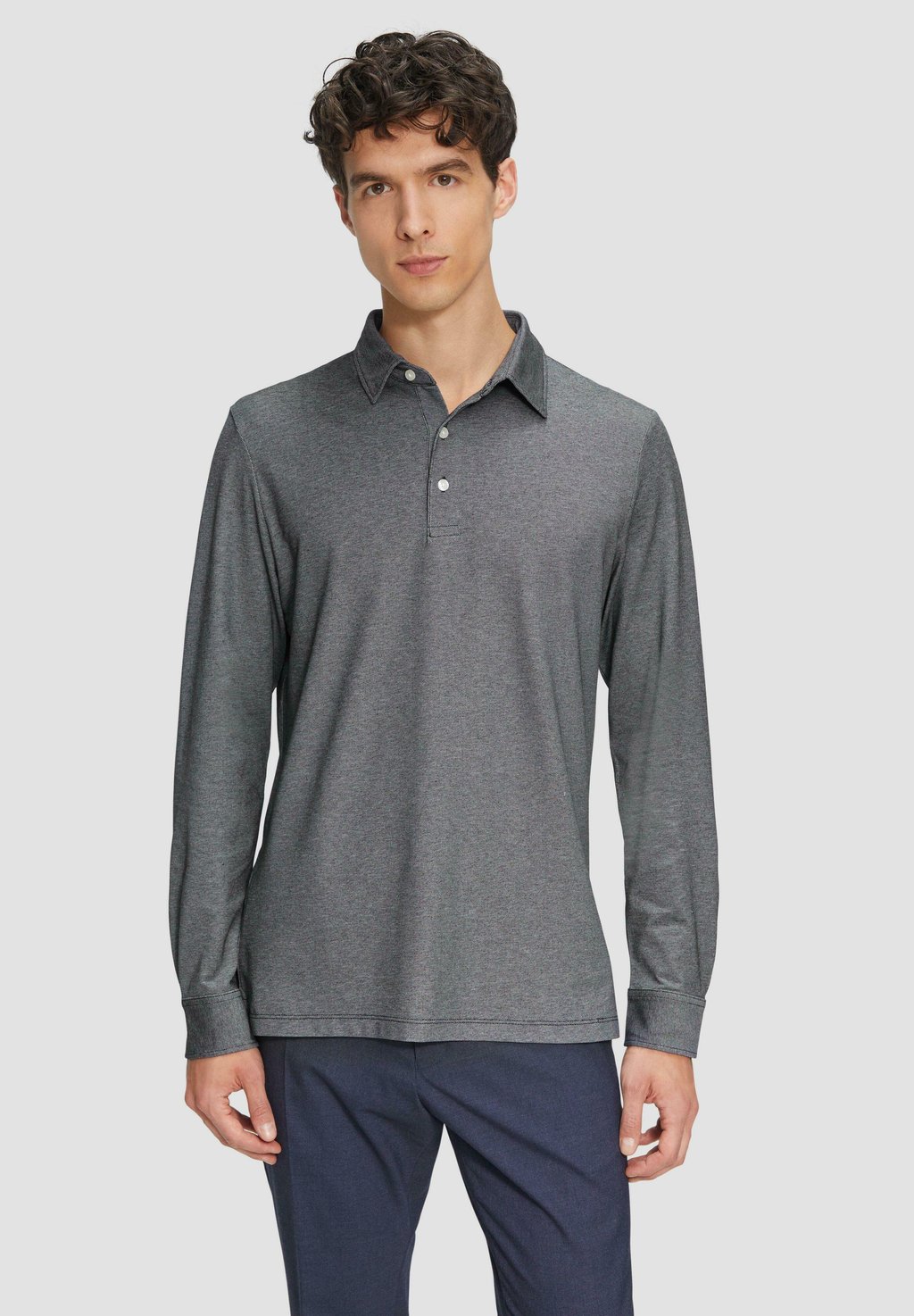 Топ с длинными рукавами AUS FEINEM s.Oliver BLACK LABEL, темно-серый
Топ с длинными рукавами AUS FEINEM s.Oliver BLACK LABEL, темно-серый