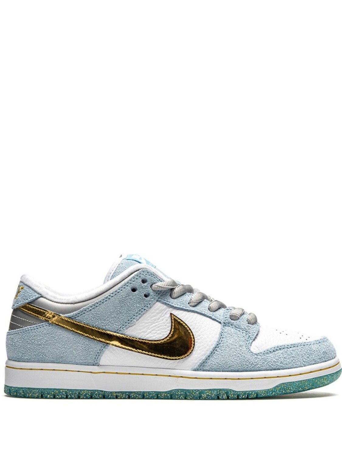 Кроссовки Nike SB Dunk Low, голубой/белый/золотой
Кроссовки Nike SB Dunk Low, голубой/белый/золотой