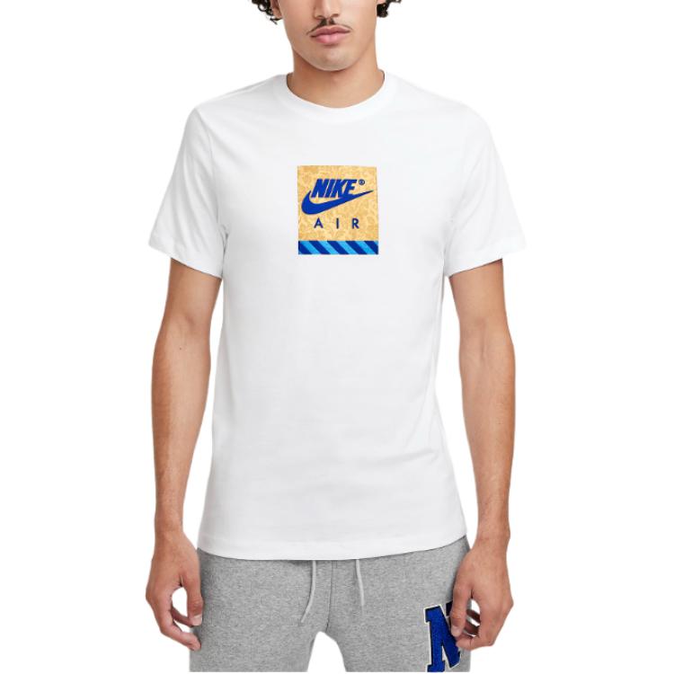 Спортивная футболка Nike, белый
Спортивная футболка Nike, белый