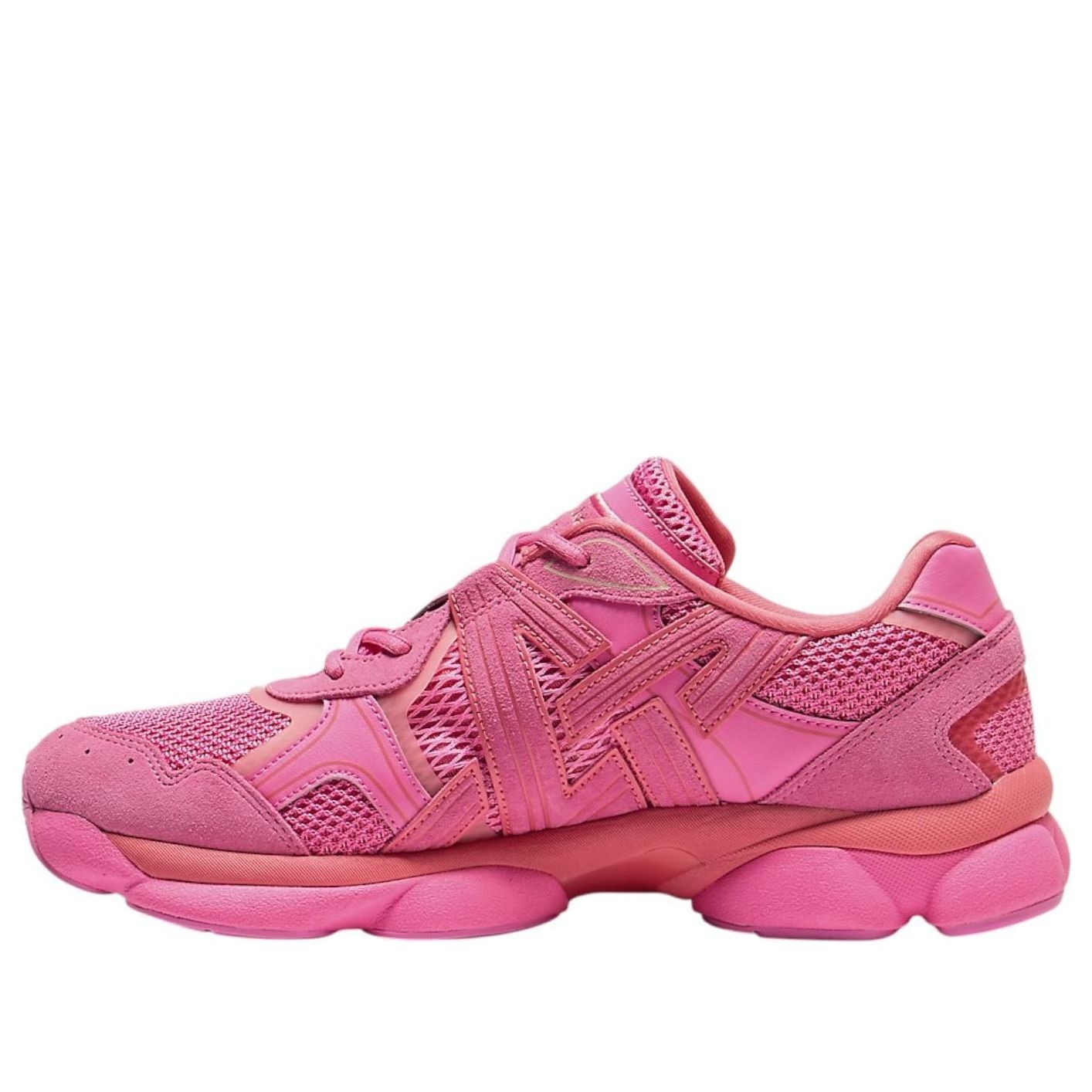 Onitsuka Tiger Tigrun 'Dragon Fruit'
Onitsuka Tiger Tigrun 'Dragon Fruit'
