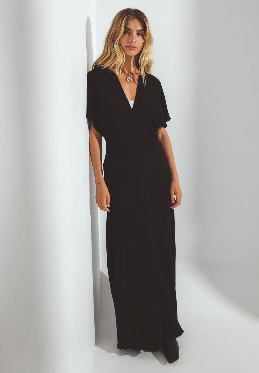 Платье NA-KD Maxi dress, Black
Платье NA-KD Maxi dress, Black