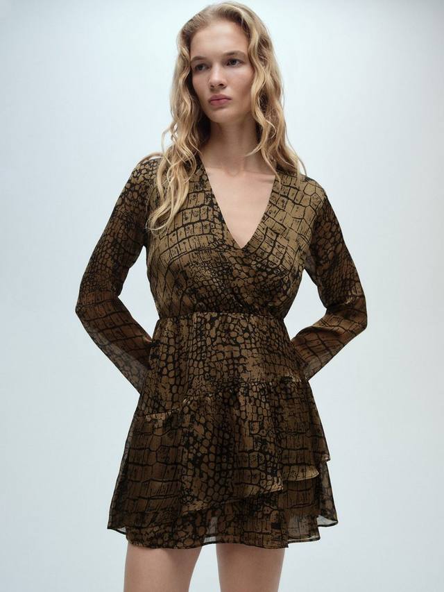 Платье с рюшами и животным принтом jules Mango, коричневый
Платье с рюшами и животным принтом jules Mango, коричневый