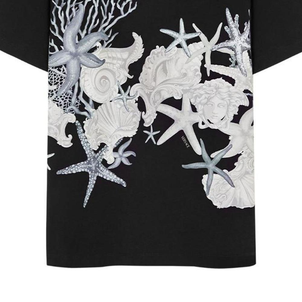 Футболка Barocco Sea с круглым вырезом VERSACE, черный
Футболка Barocco Sea с круглым вырезом VERSACE, черный